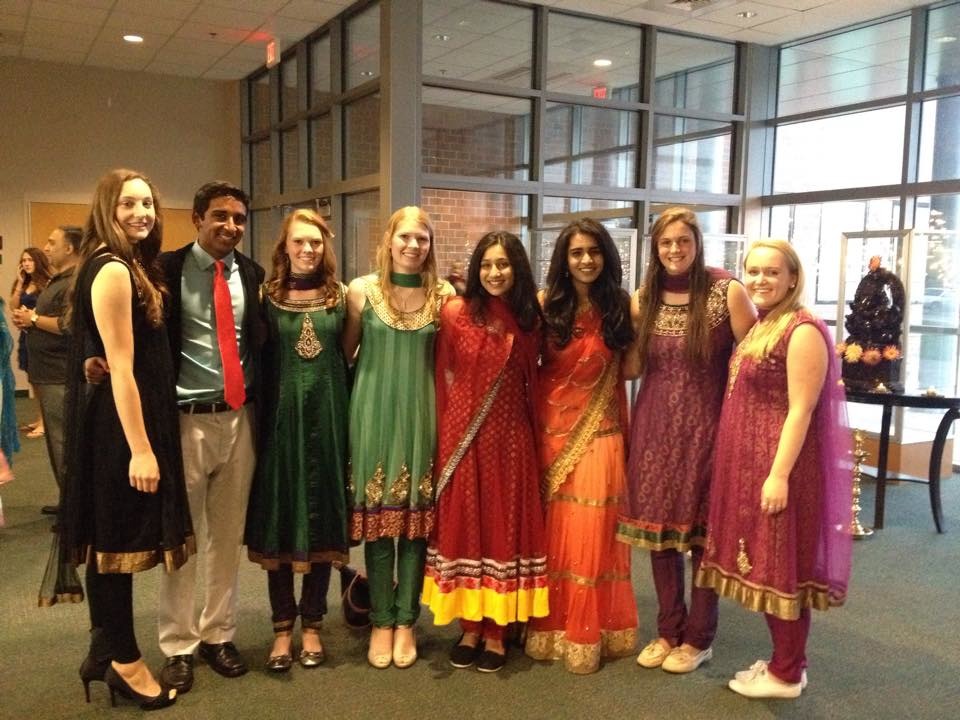 10351653_721990907848434_2663884728265643797_n